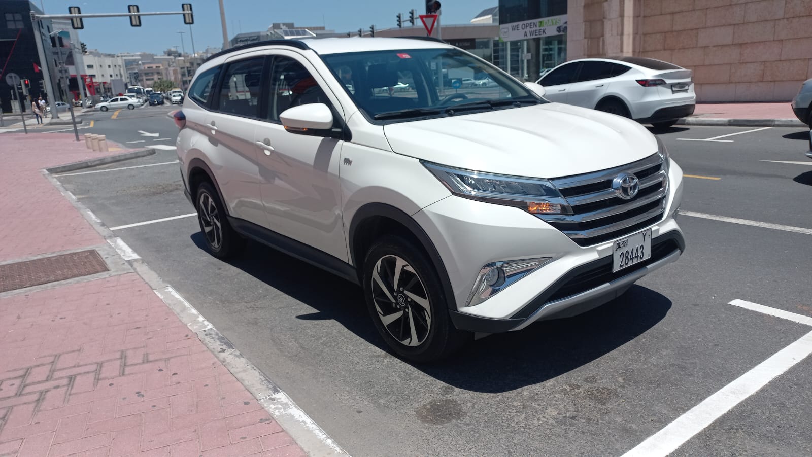 Toyota Rush Main Image